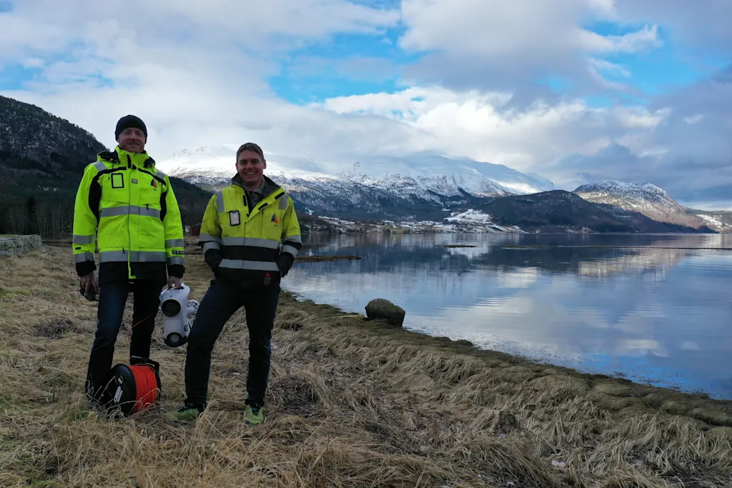 SFE sammen med deres Blueye undervannsdrone