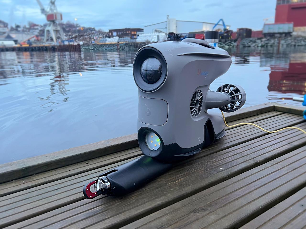 Blueye X3 with the rope cutter