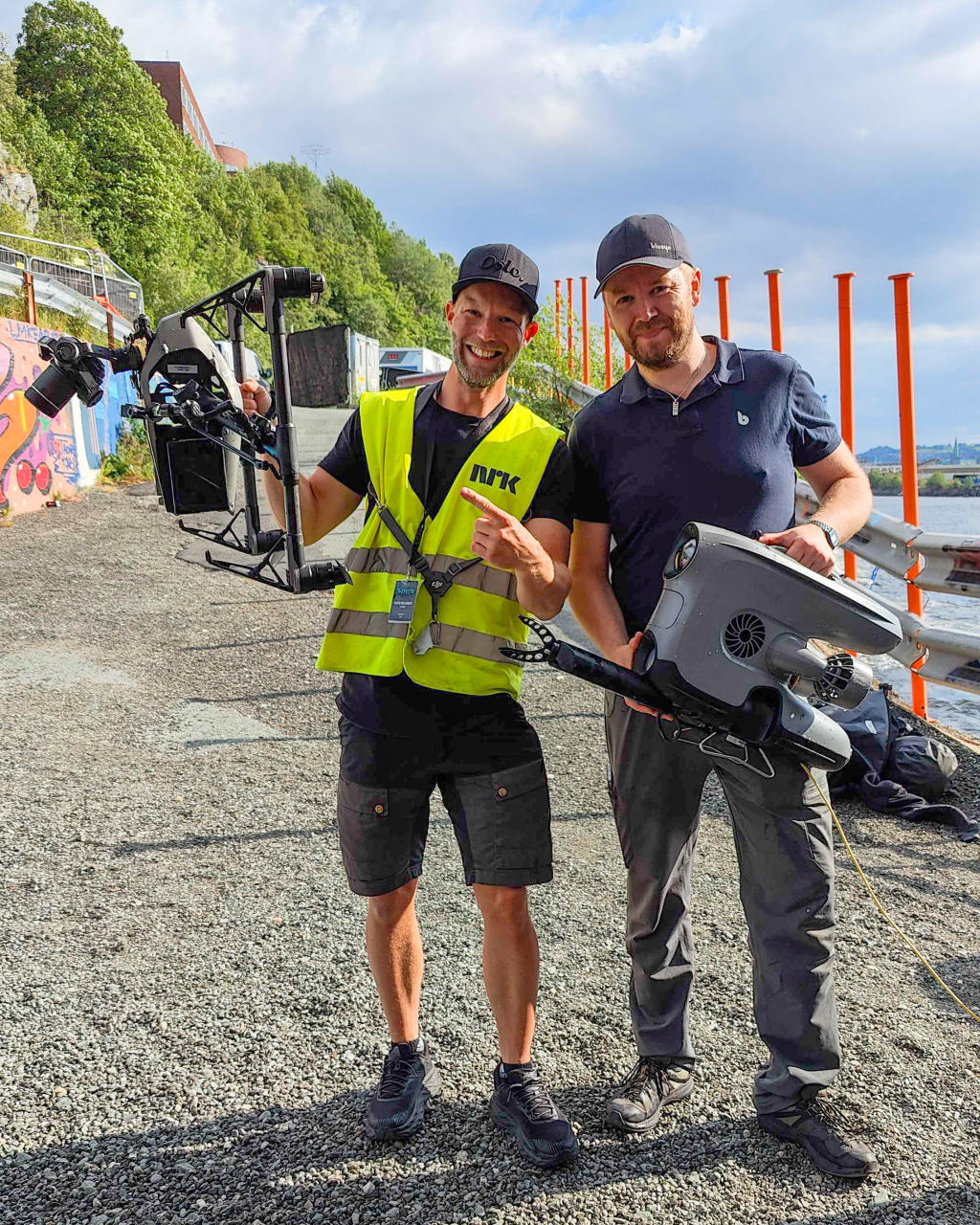 Trond and NRK team with found flying drone.
