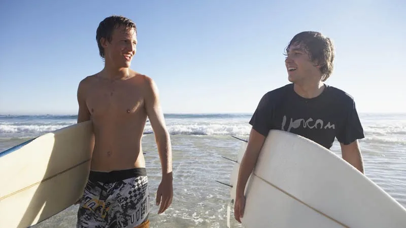 2 surfer boys