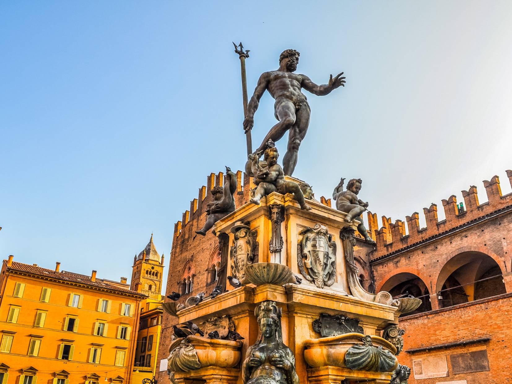 An image showing the main fountain of Bologna