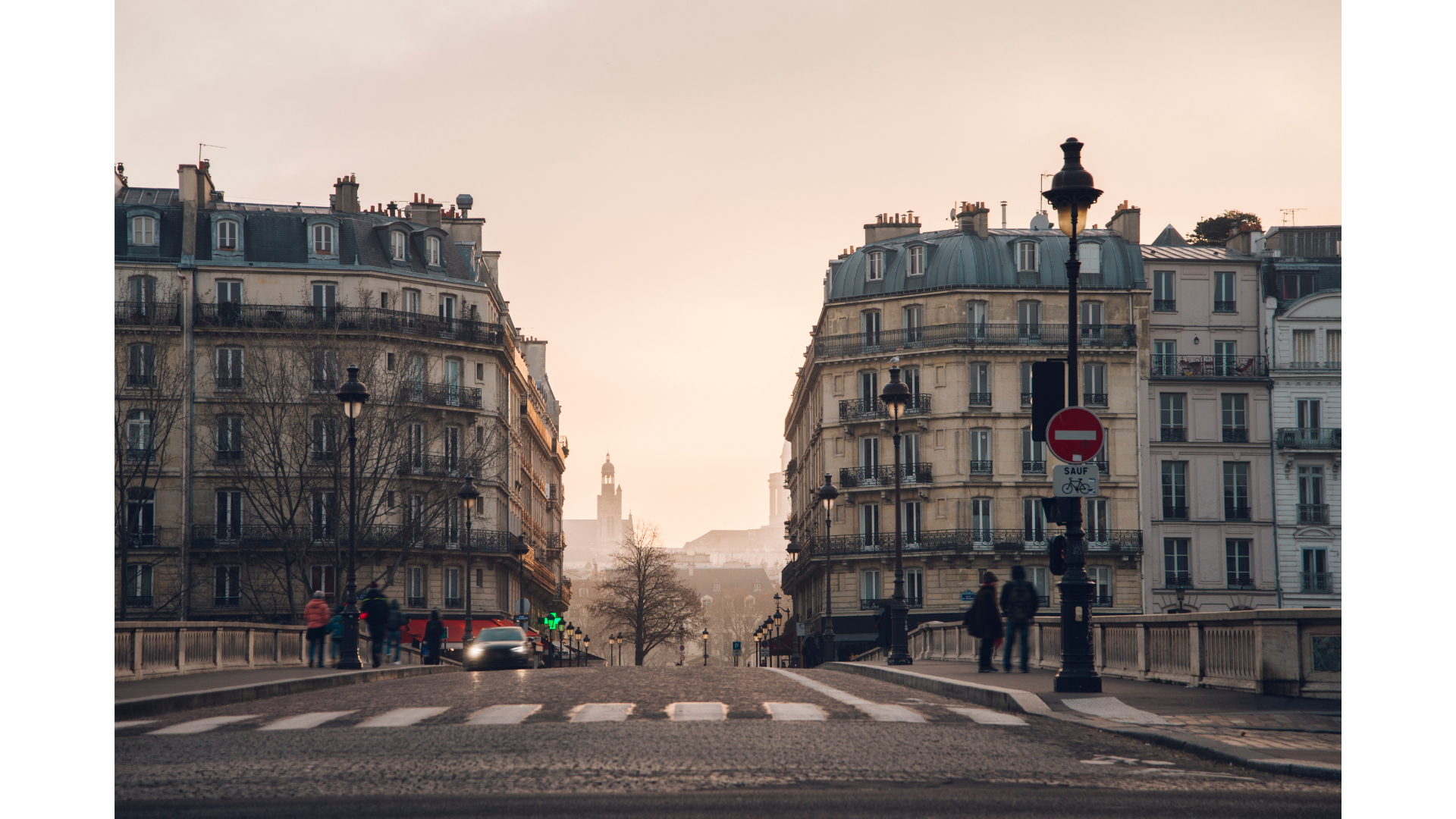 4 Areas To Avoid In Paris Red Flags In The City Of Love   Untitled Design  1  