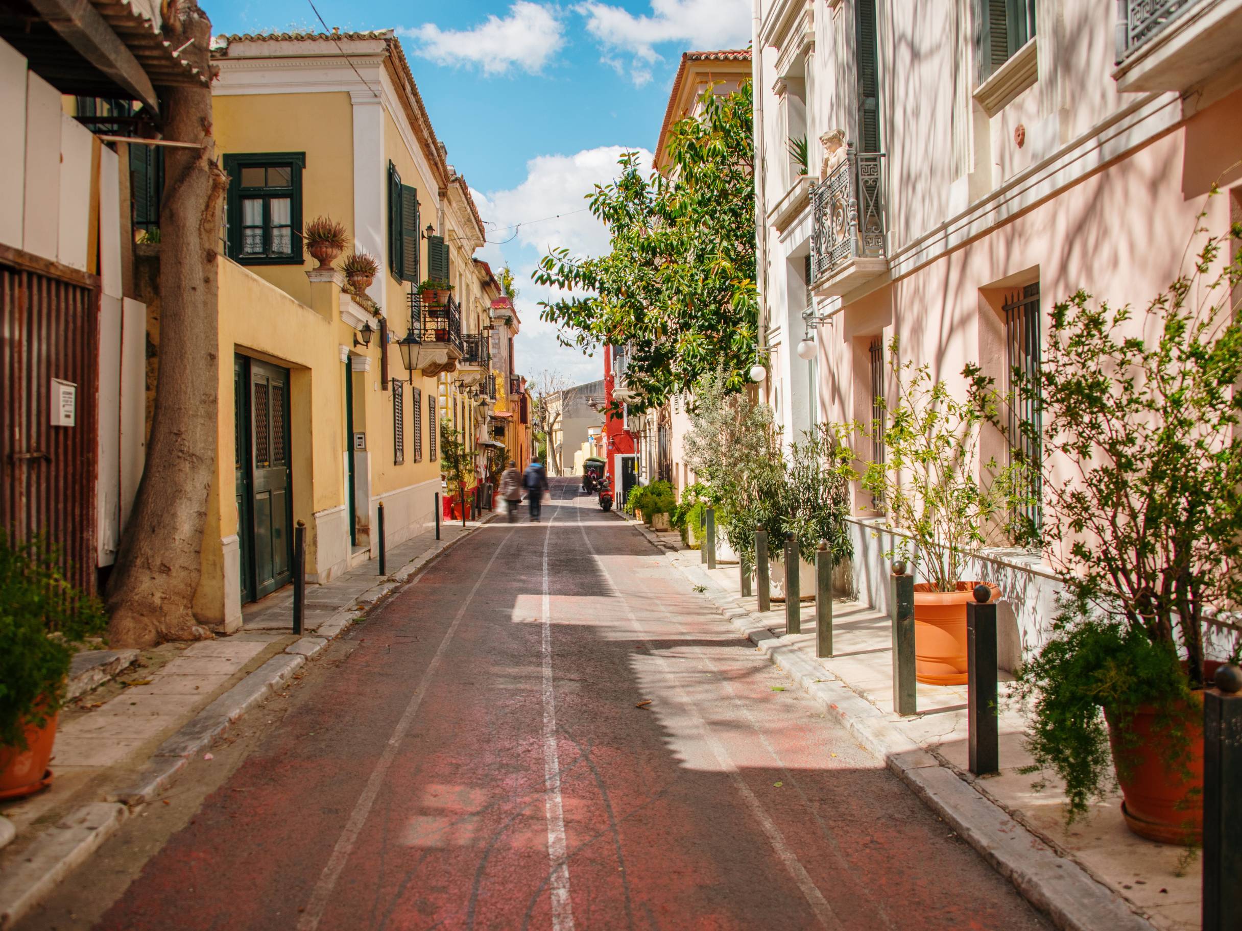 How Do You Navigate the Legal Maze of Retiring in Spain