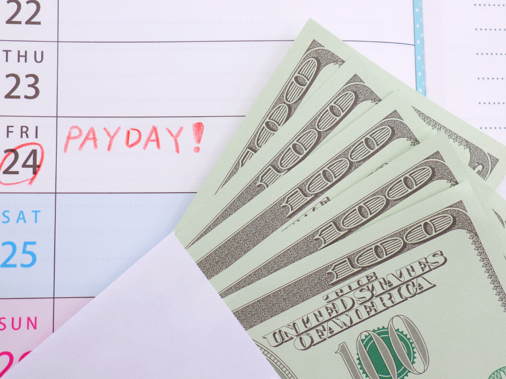 What are the average salaries in New York City? (2023)