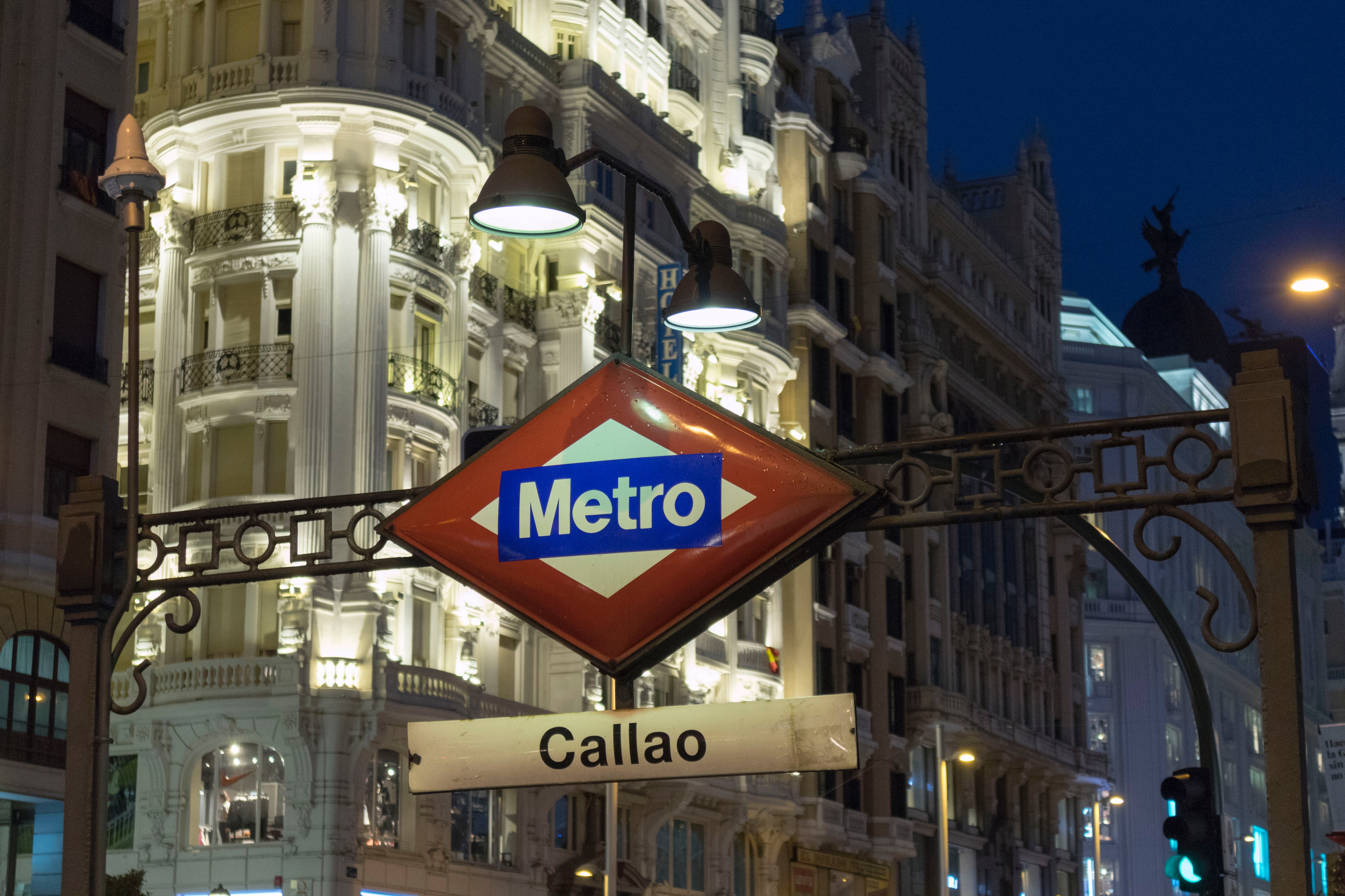 getting-around-barcelona-how-to-use-public-transport