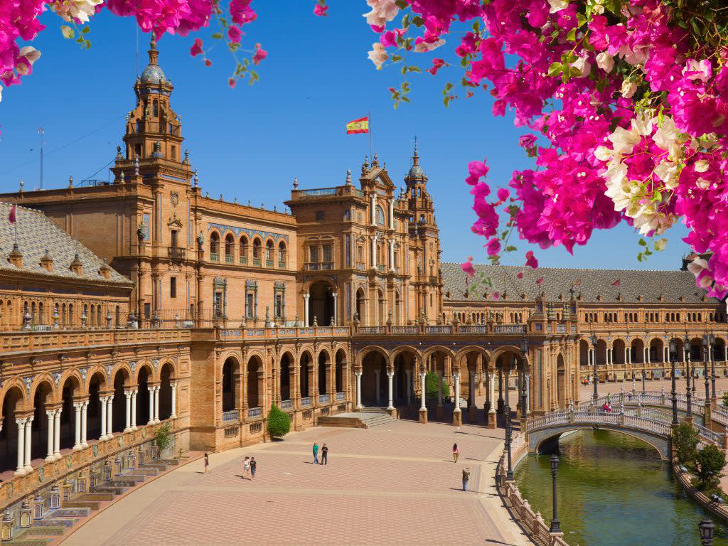 Salary Expectations Should Americans Have for Americans in Spain