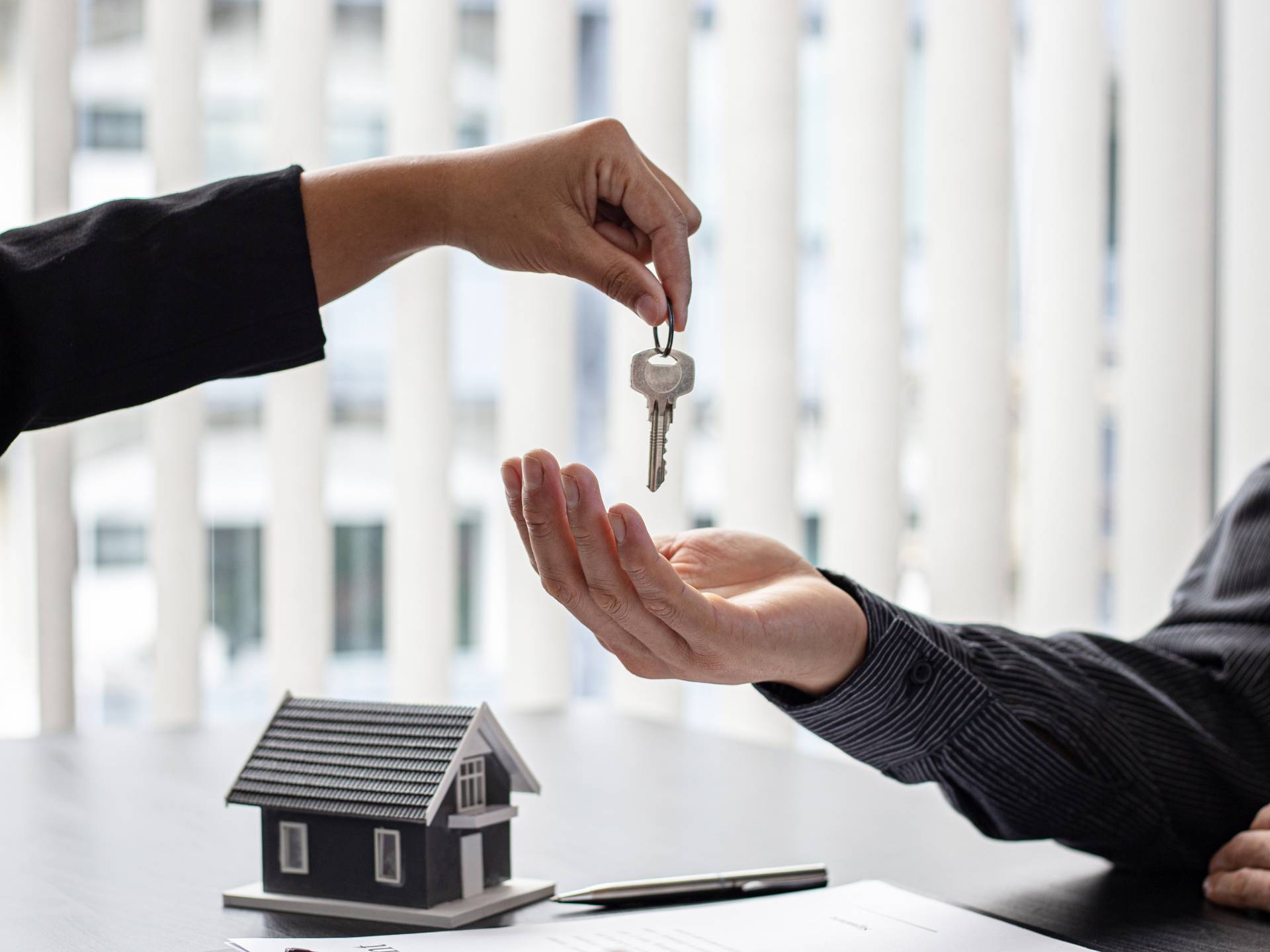 Passing keys for accommodation 