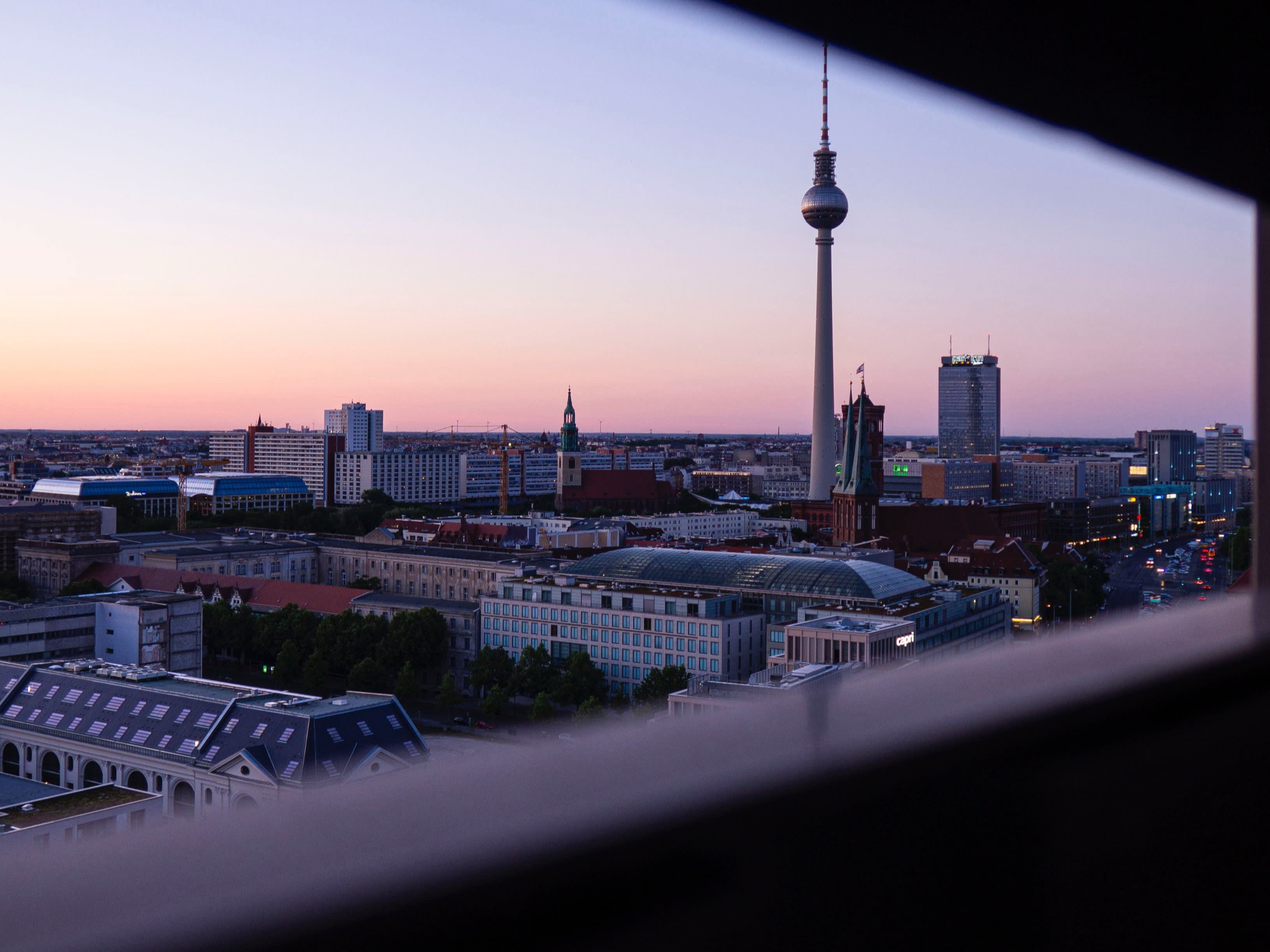 Discover your new neighbourhood in Berlin-Mitte like a true local away from the tourist crowd.