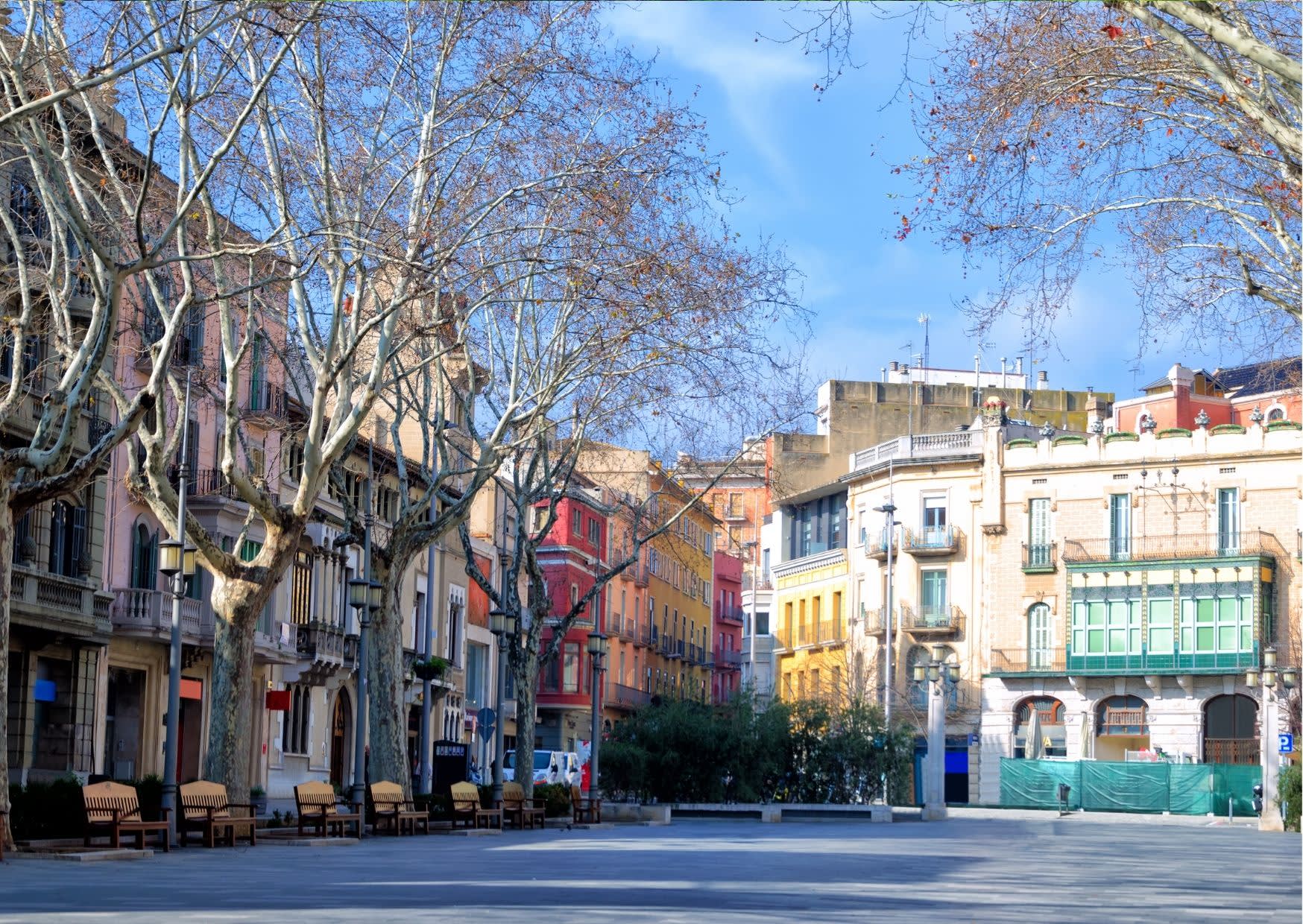 tourist places near barcelona