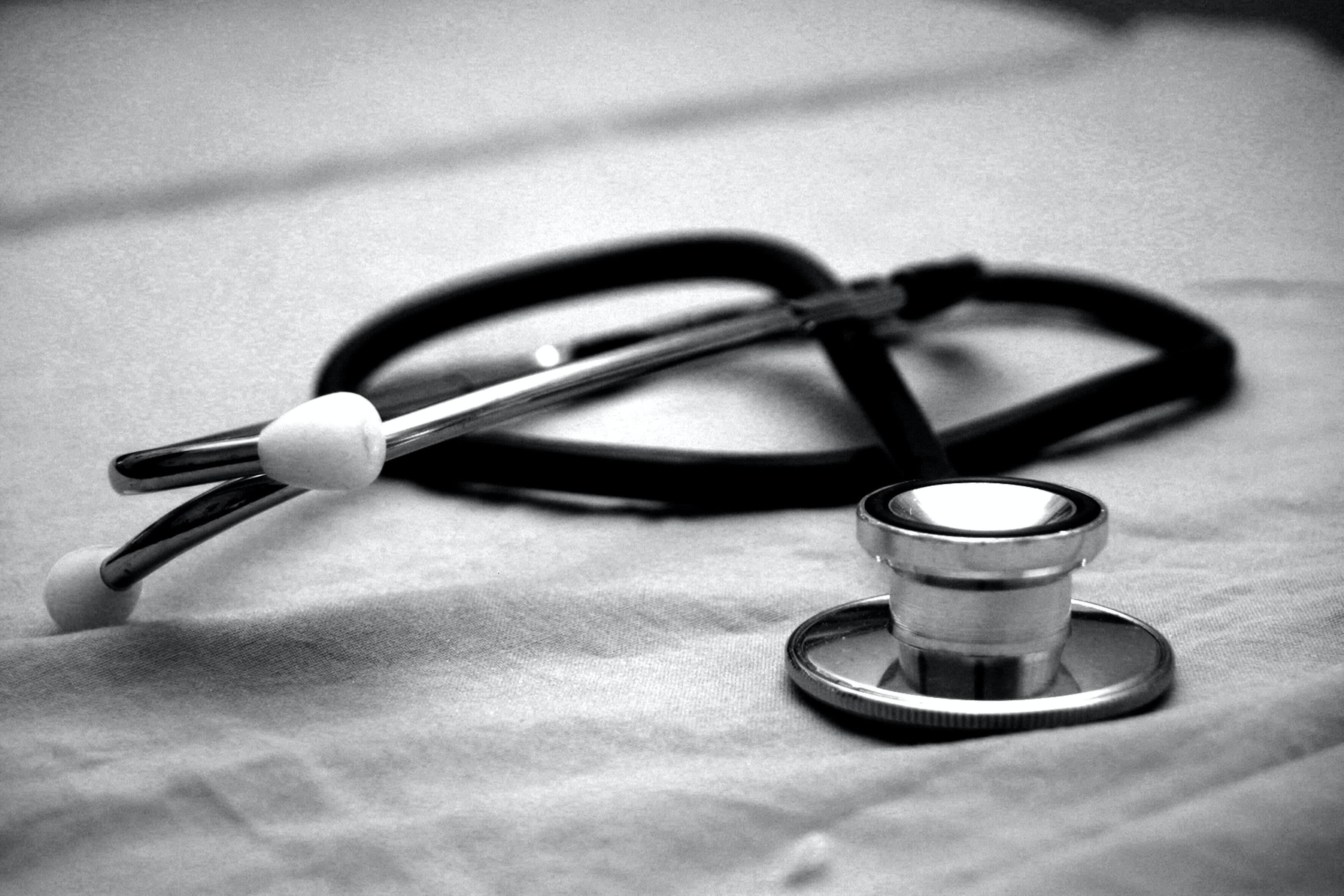 stethoscope black and white