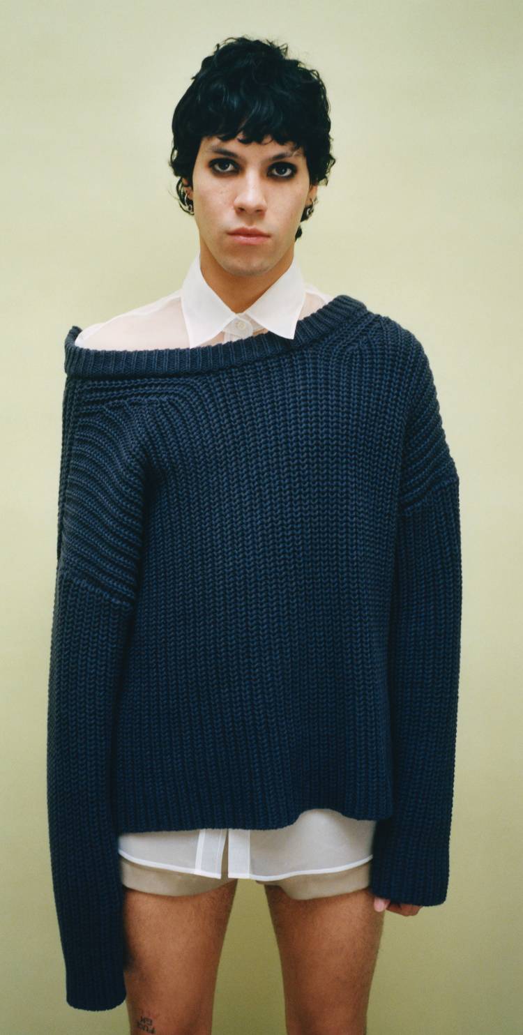 ALTU Pullover with buttons