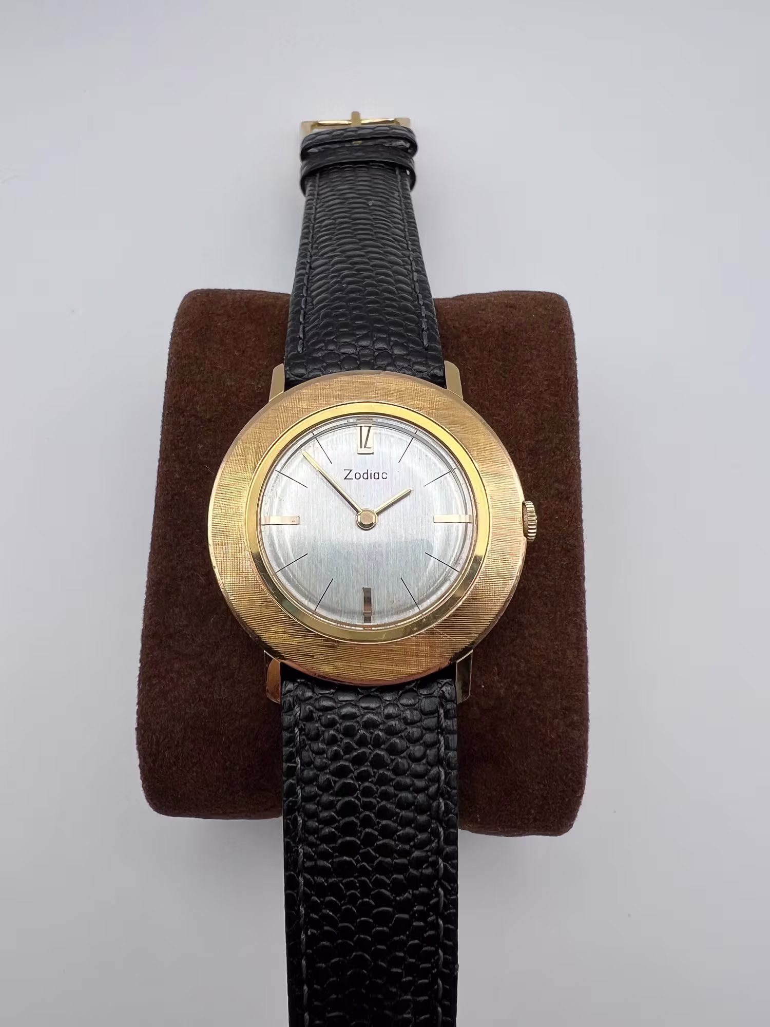 Zodiac Disco Volante Dress Watch 1950s, dial straight on