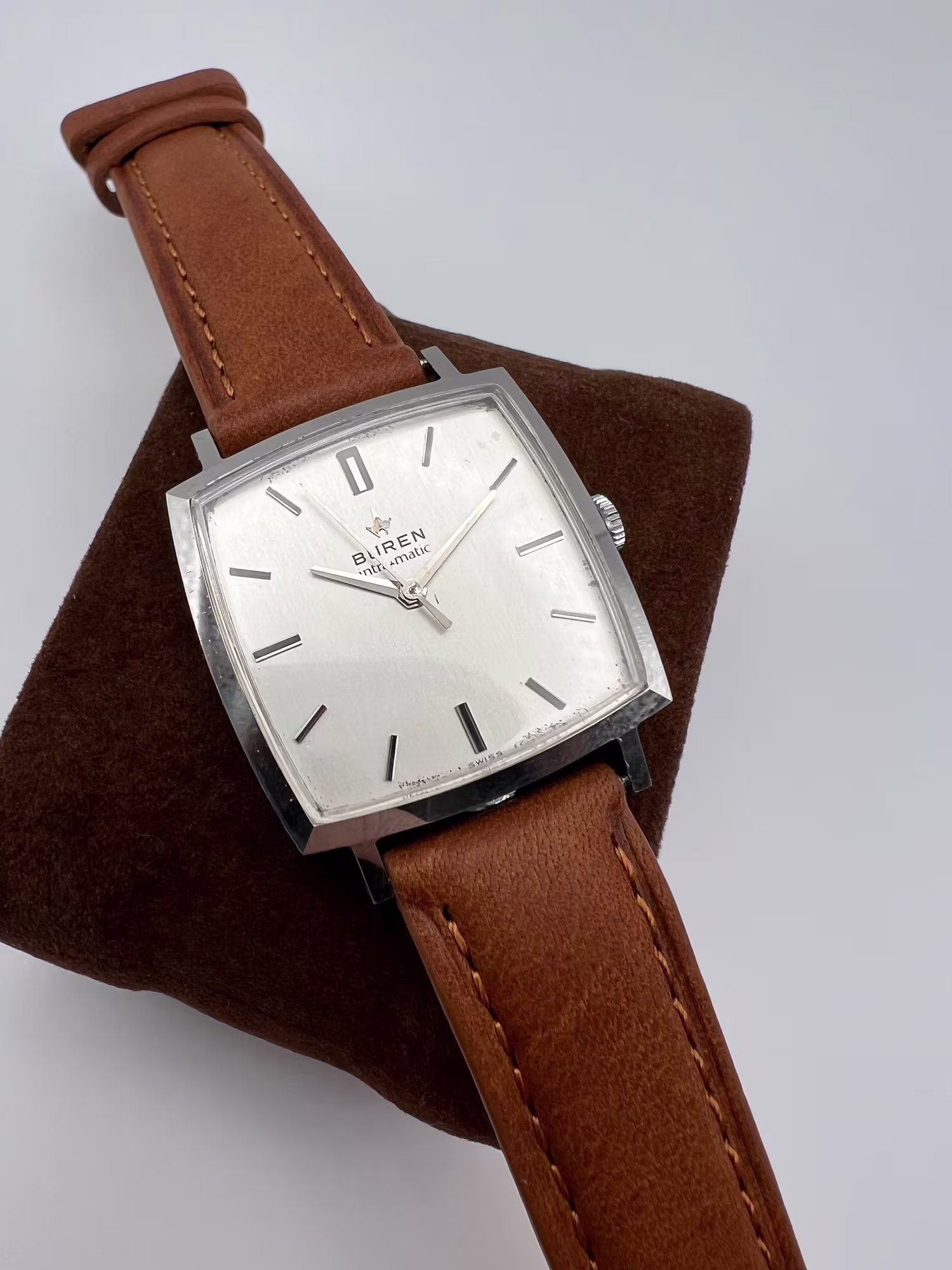 Buren Intramatic Automatic Dress Watch, 1960s, dial straight on