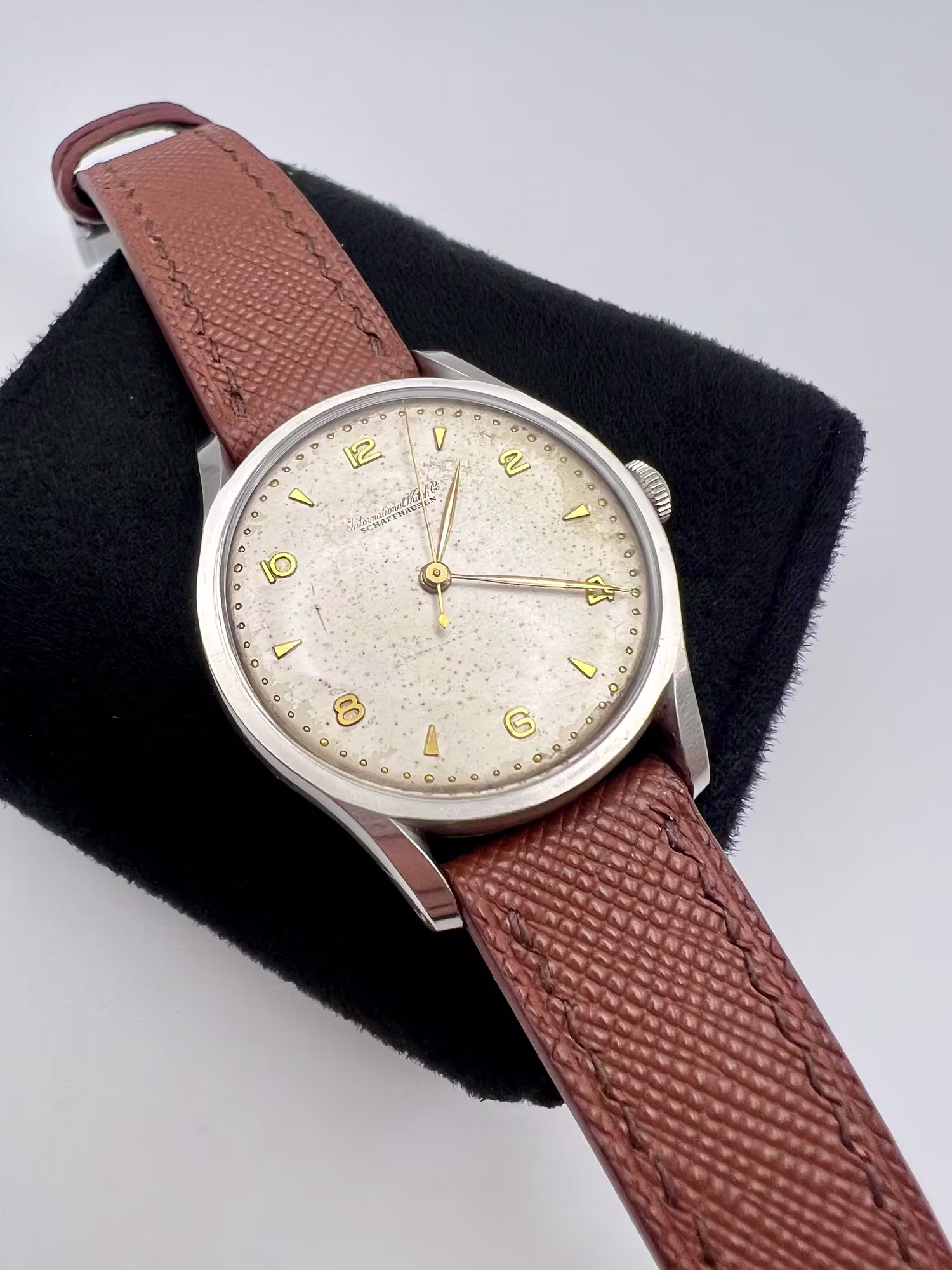 IWC Cal. 89 Stainless Steel Central Second Flat Bezel 35mm Calatrava from 1948, dial straight on