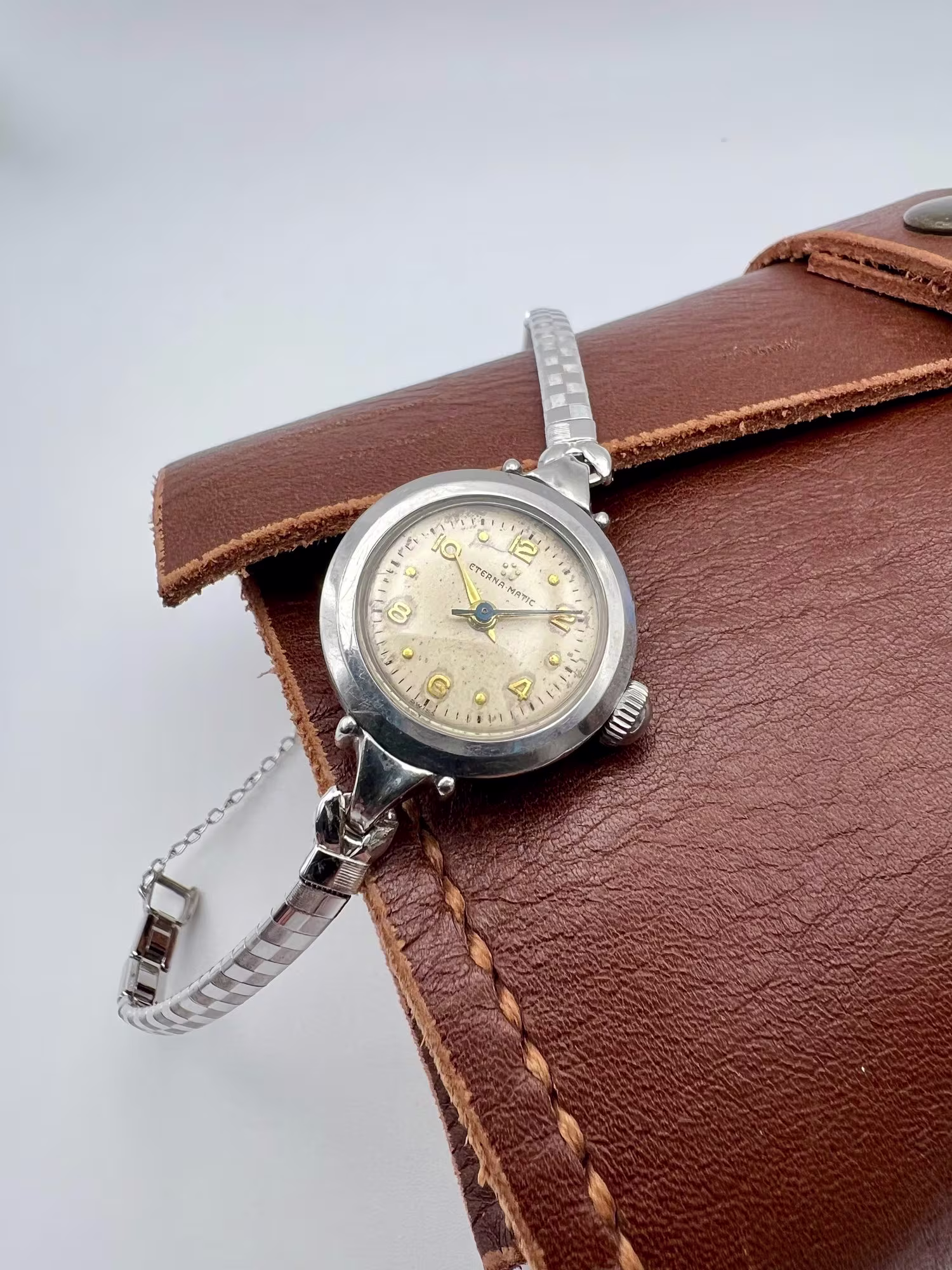 Eterna-Matic Three-hand Ladies Watch 1950s, dial straight on
