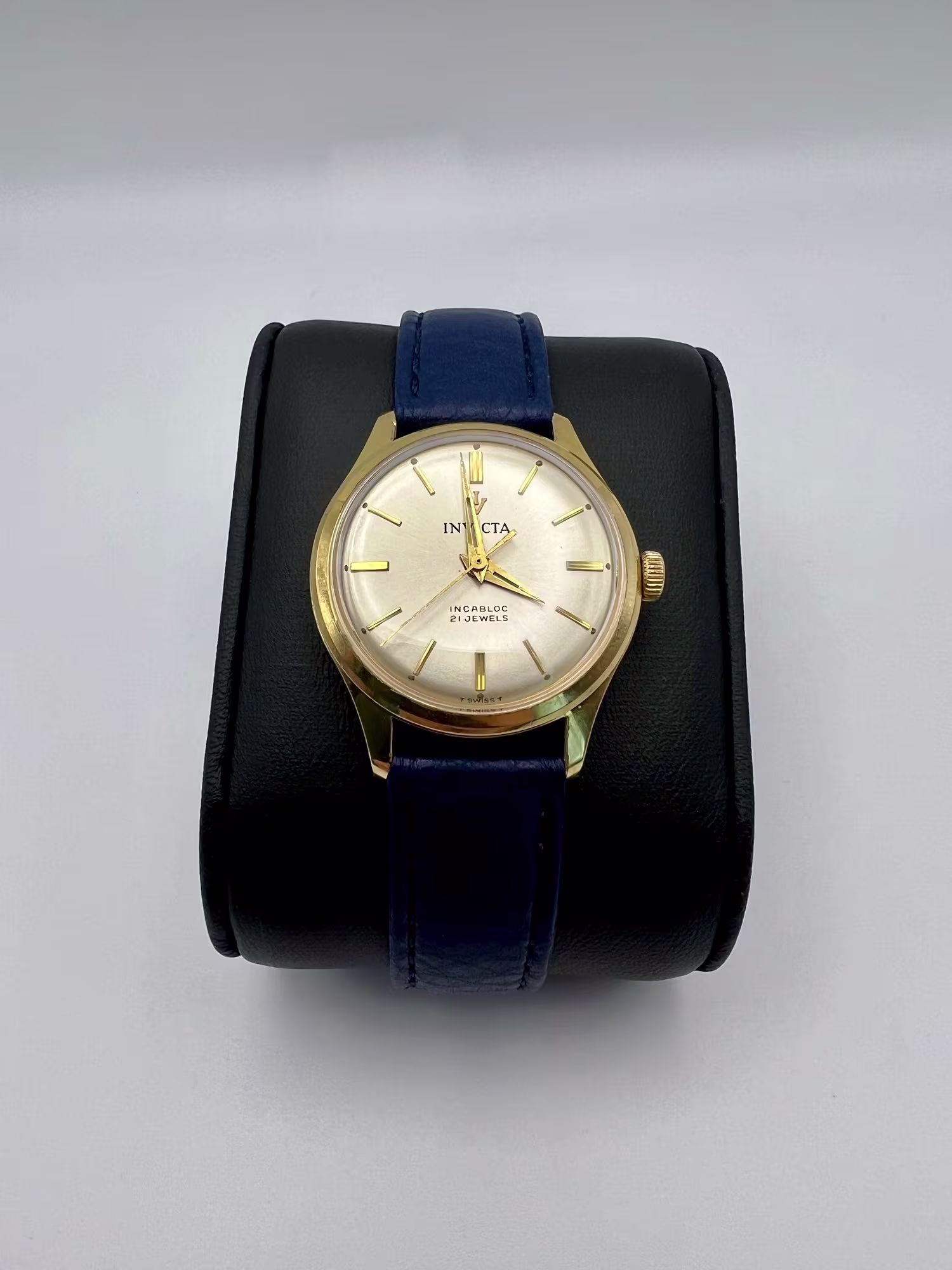 Invicta Manual Three-hand Dress Watch 1960s — dial straight on