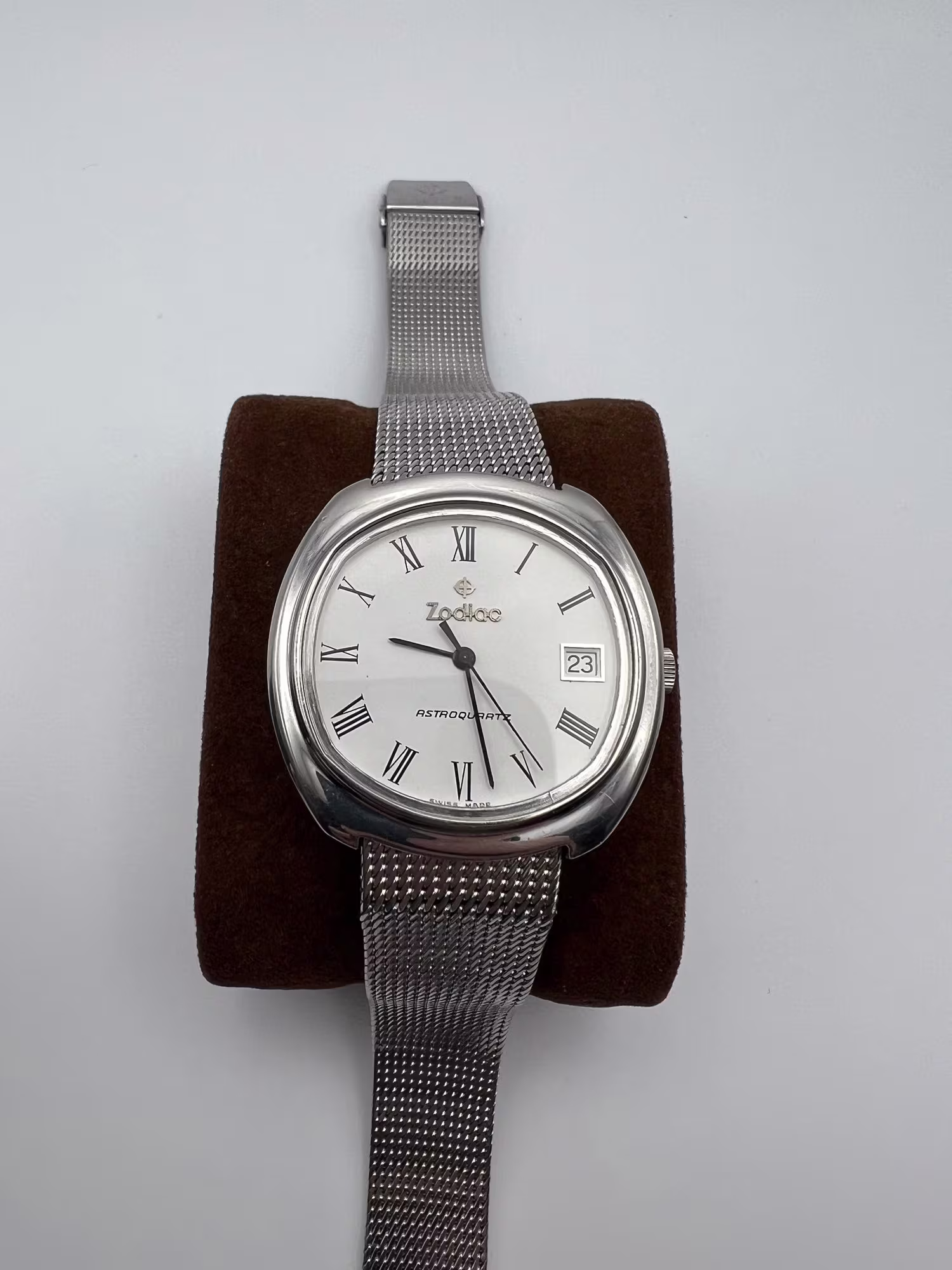 Zodiac Astroquartz 1970s — dial straight on