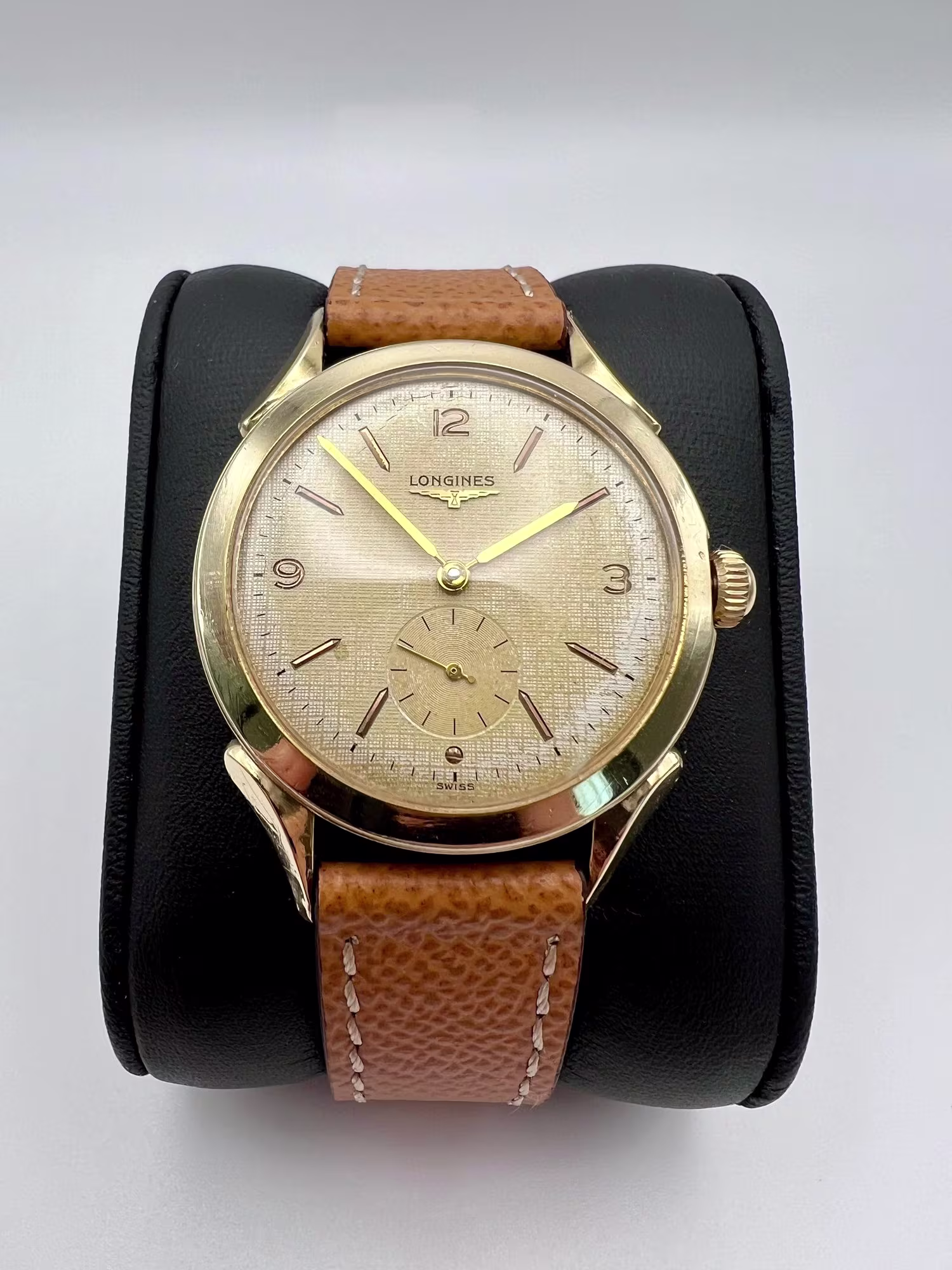 Longines Fancy Lugs Dress Watch 1950s, dial straight on