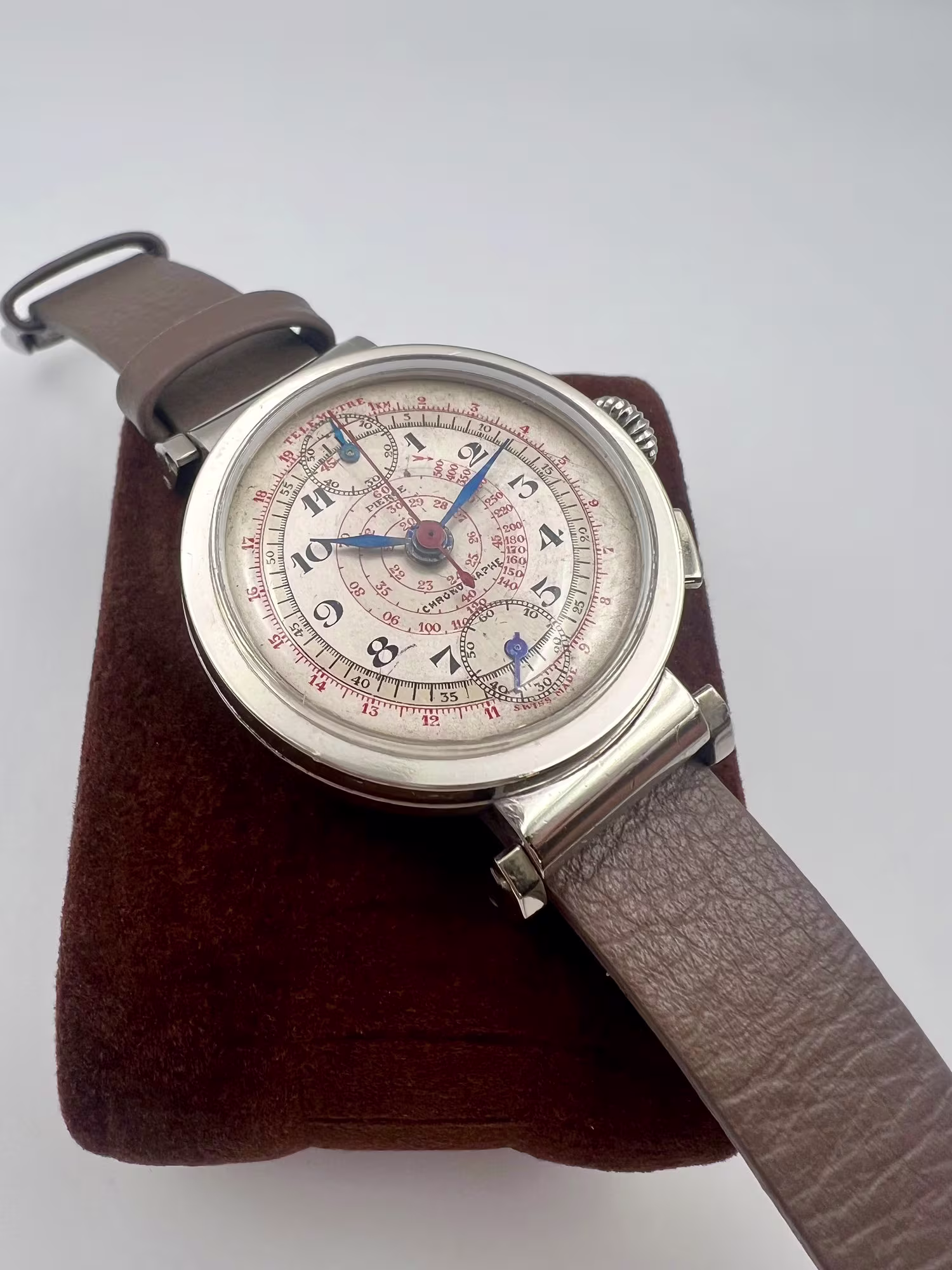 Pierce Monopusher Chronograph 1930s, dial straight on