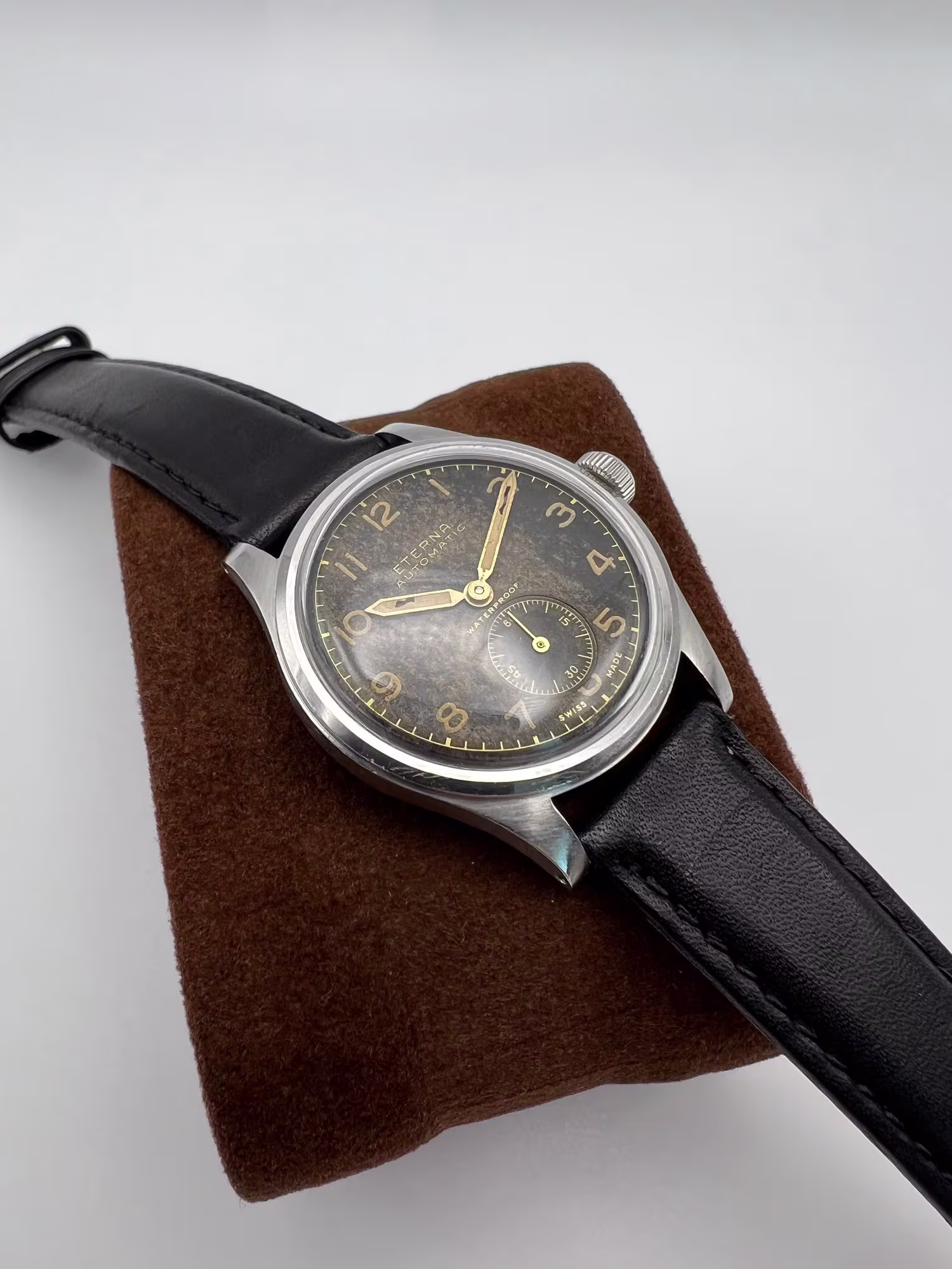 Eterna Automatic Three-hand 1950s, dial straight on