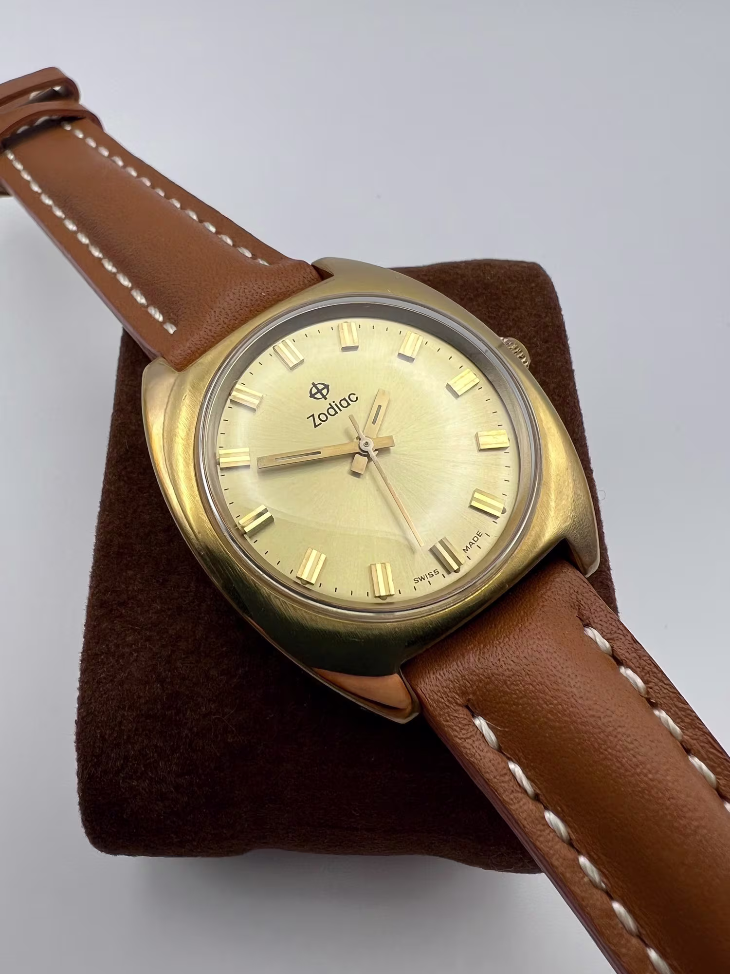 Zodiac Hermetic Three-Hand Manual Wind, 1970s, dial straight on