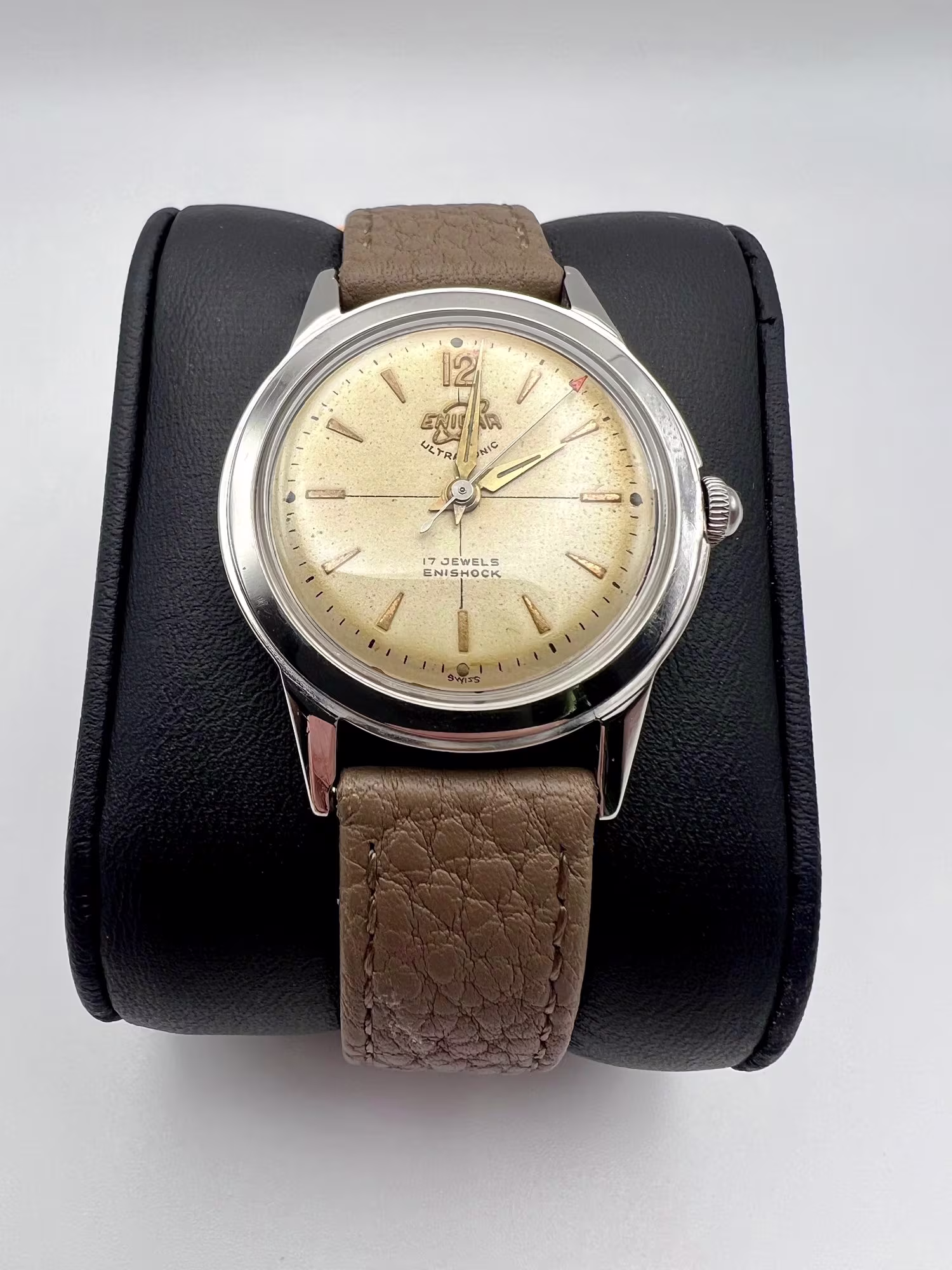 Enicar Ultrasonic Enishock vintage watch, dial straight on