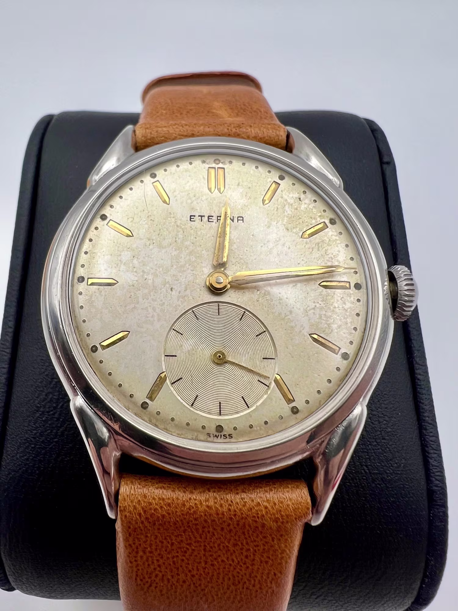Eterna Three-hand Dress Watch 1950s, dial straight on
