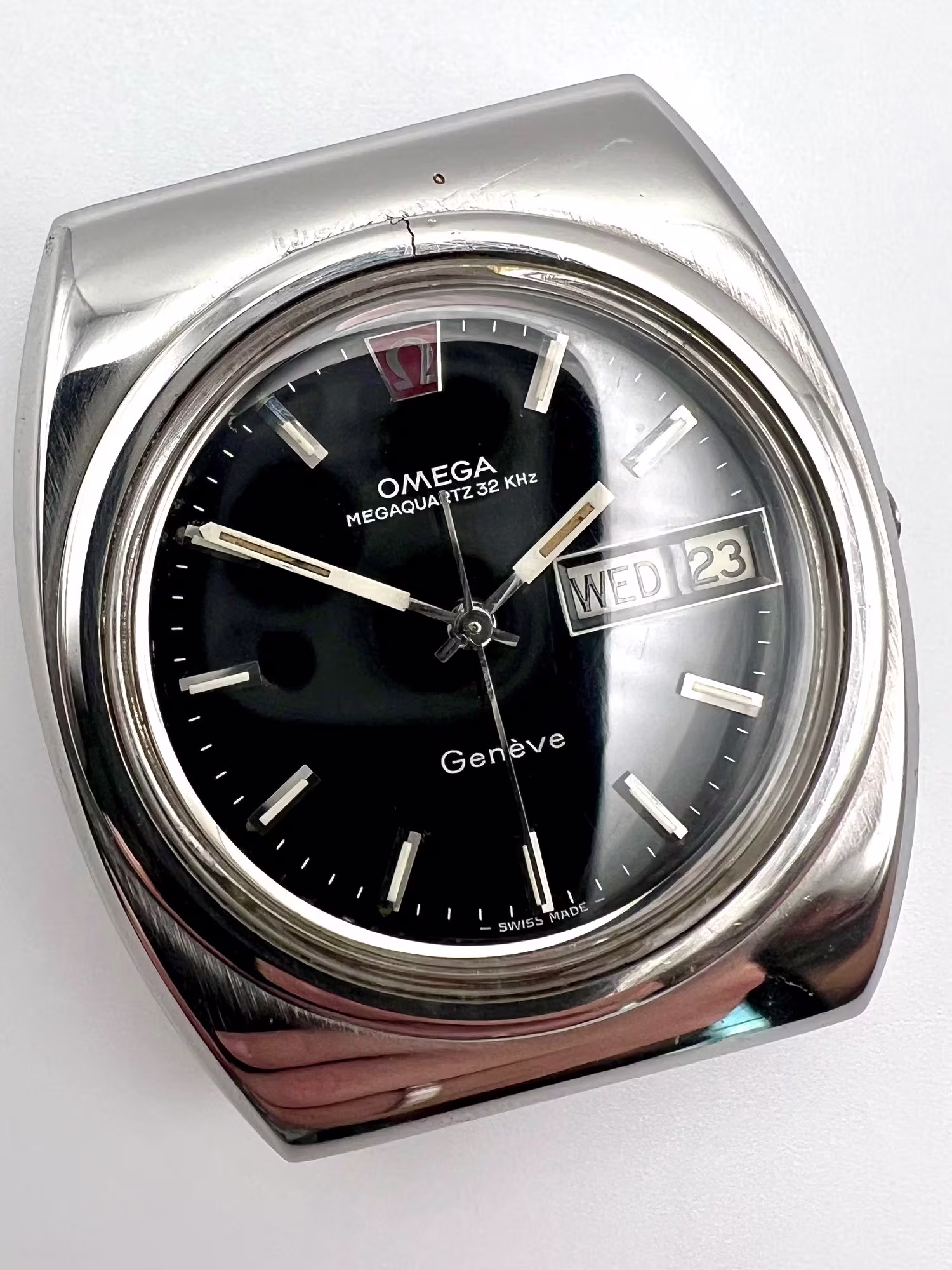 Omega Megaquartz 32kHz Day-Date, 1970s, dial straight on