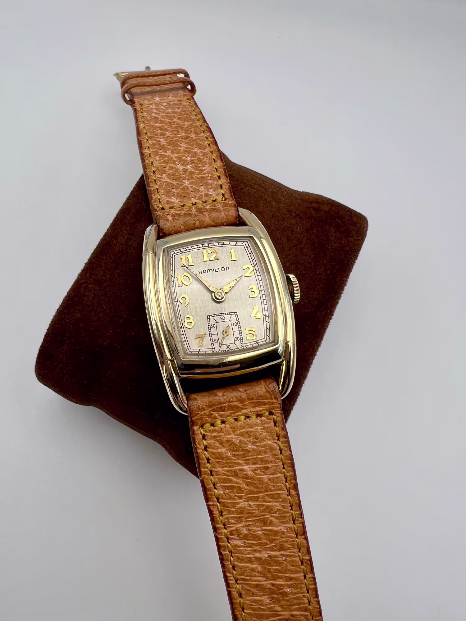 Hamilton Wadsworth 987A Manual Wind Dress Watch 1940s, dial straight on