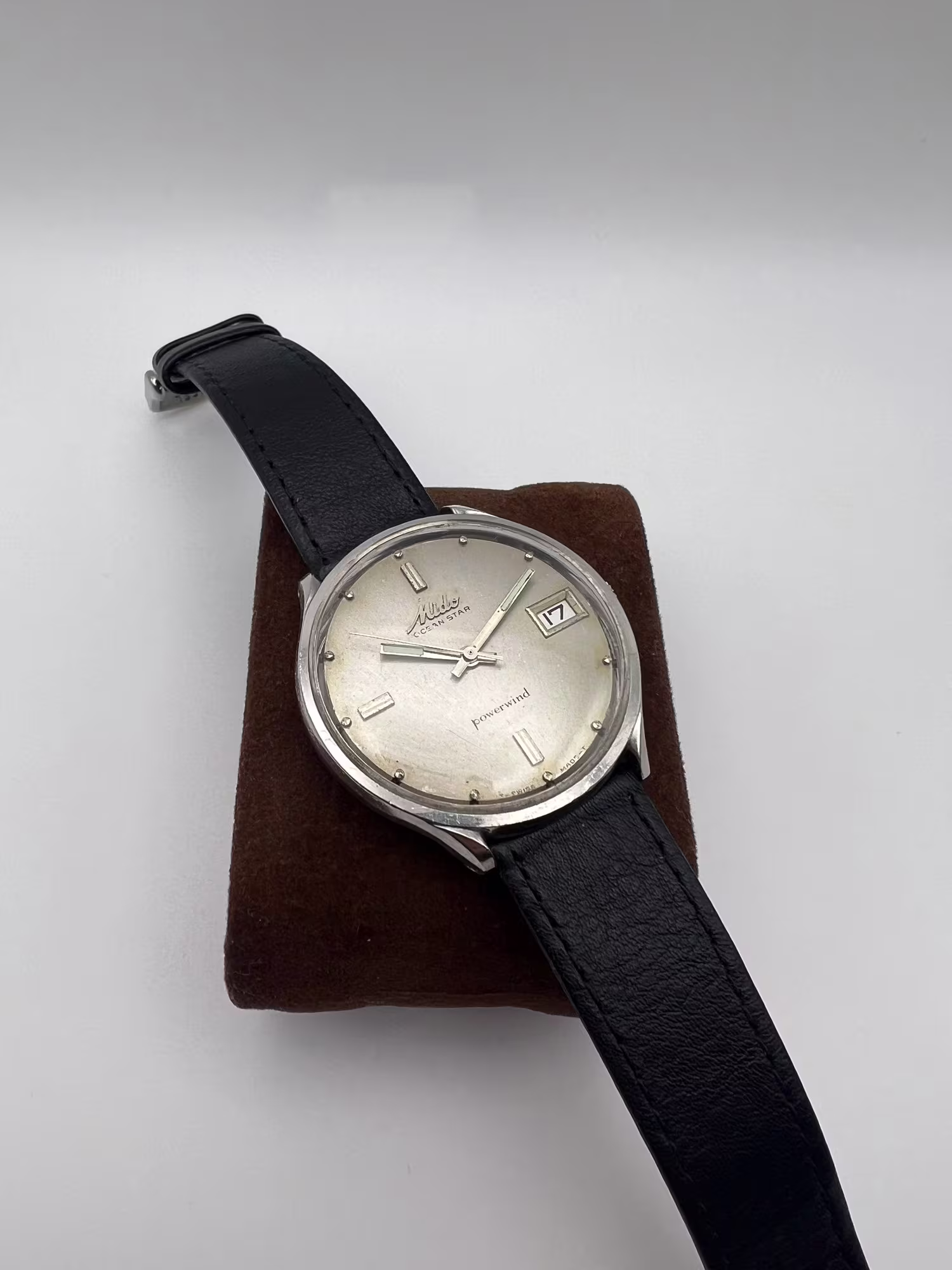 Mido Ocean Star Powerwind Day-Date 1960s, dial straight on