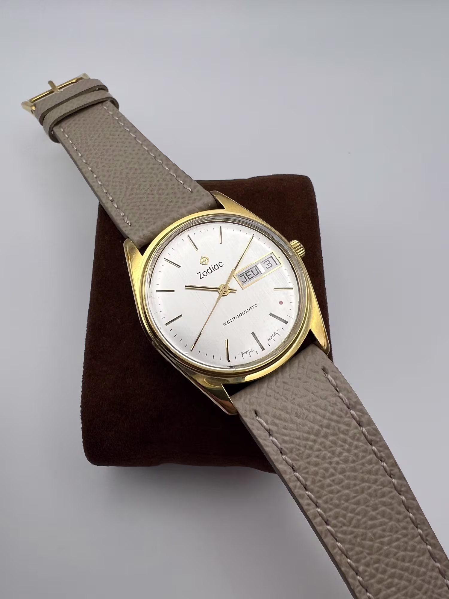 Zodiac Astroquartz Day-Date 1970s, dial straight on