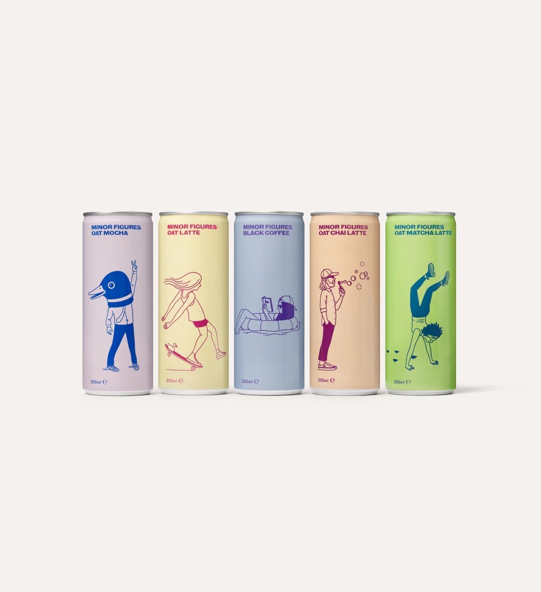 マイナーフィギュアズの缶飲料5種類。モカ、ラテ、ブラックコーヒー、チャイラテ、抹茶ラテ。