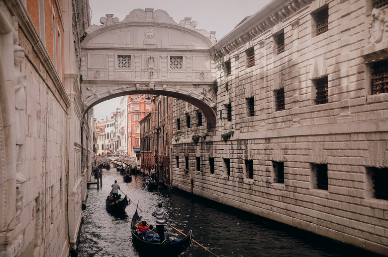 The Best Budget Hacks for Visiting Venice, Italy This Fall