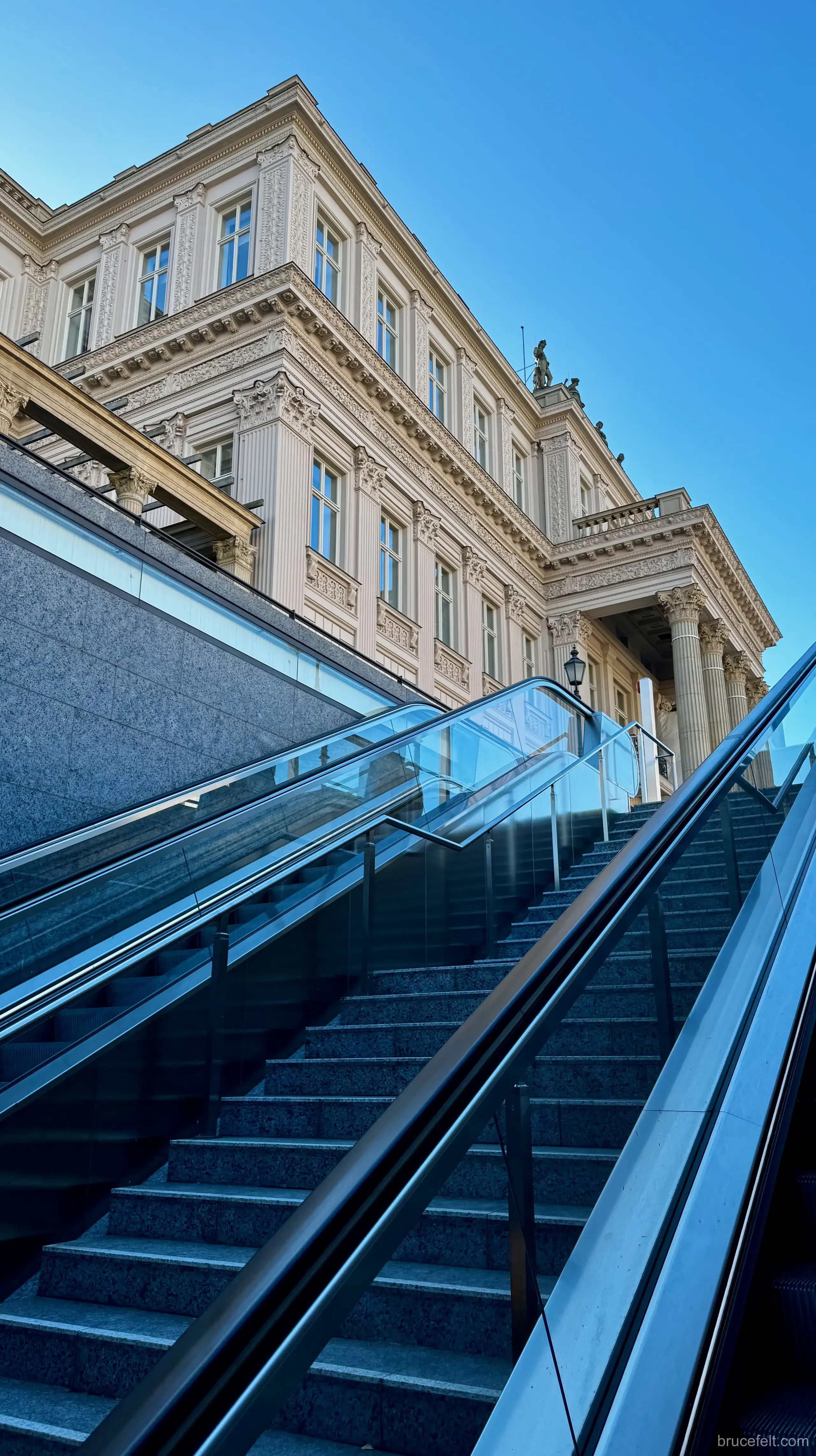 Escalator from U-Museumsinsel (Berlin, 2024)