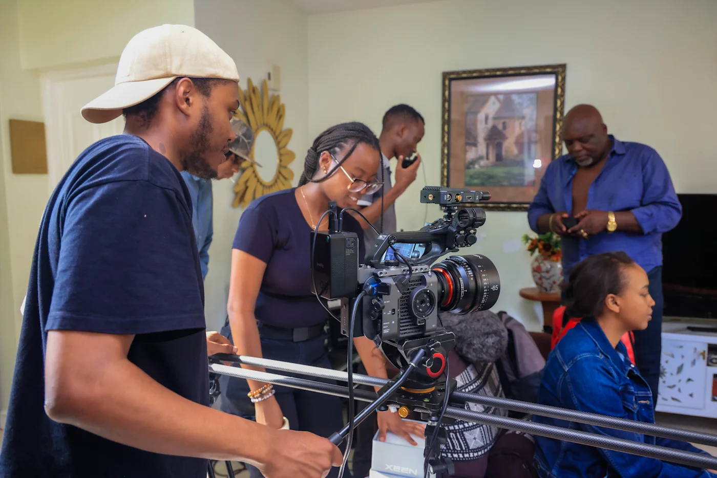 Live Streaming Technology: Professional Broadcasting for Creative Content