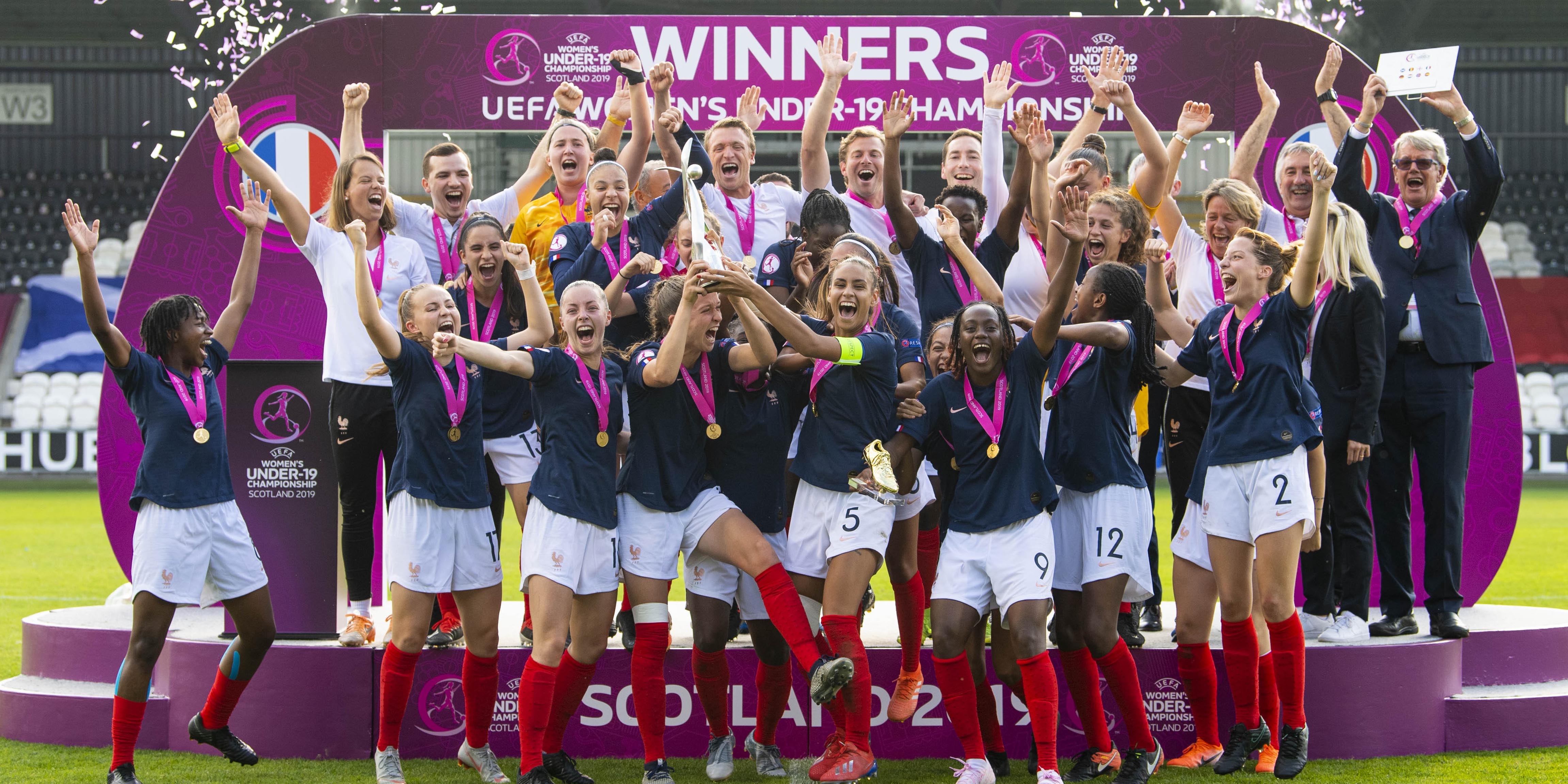 Image: France lift UEFA Women's Under-19 EURO Trophy [Migrated]