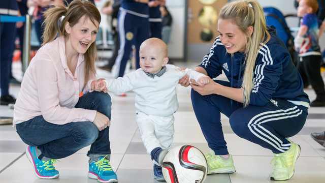 Image: SWNT meet inspirational children [Migrated]