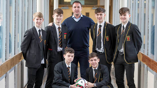 Image: Mackay casts his eye over Performance School trialists [Migrated]