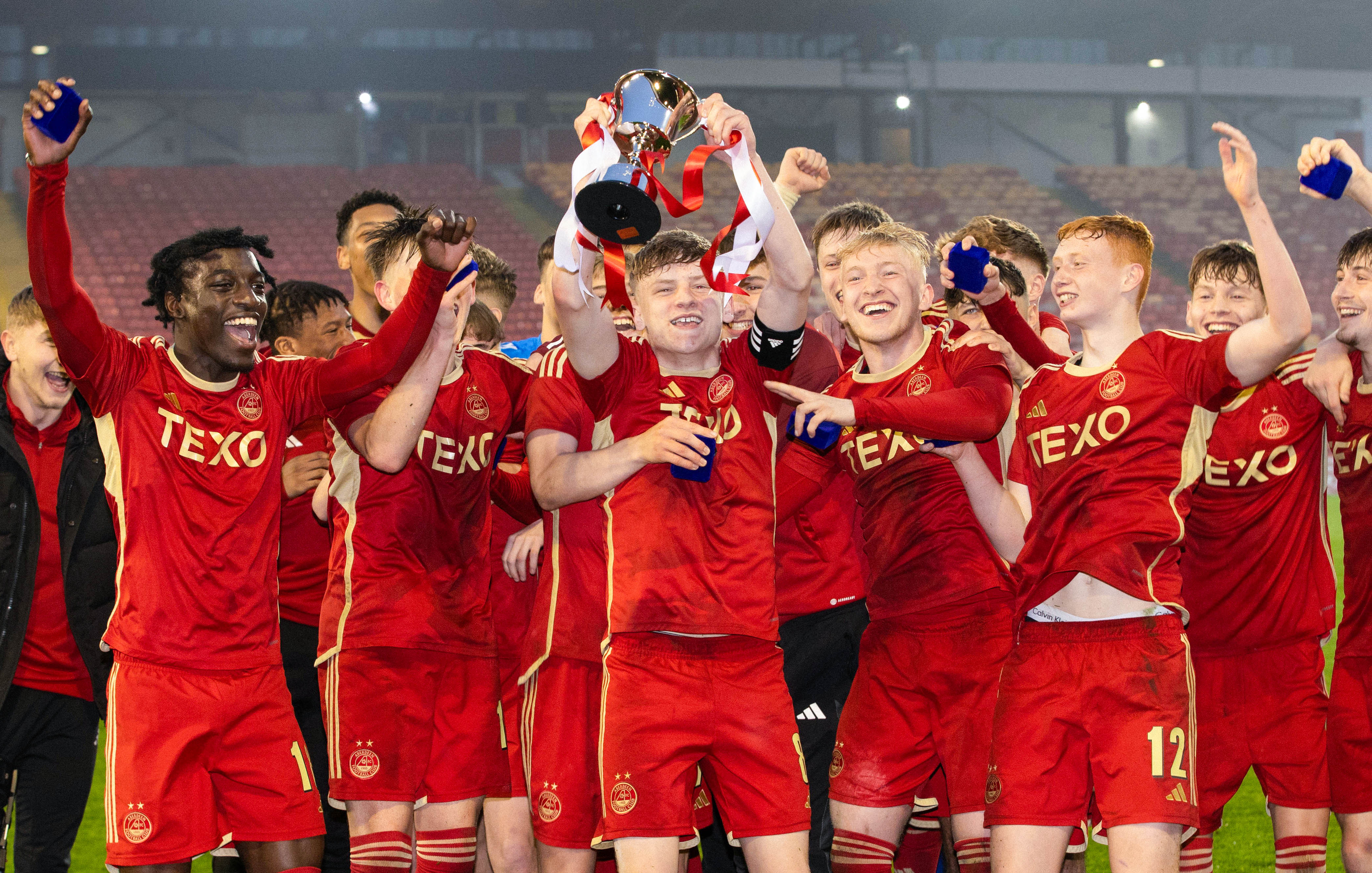 Image: Aberdeen celebrate in style with late comeback as they win Club Academy Scotland (CAS) Under-
