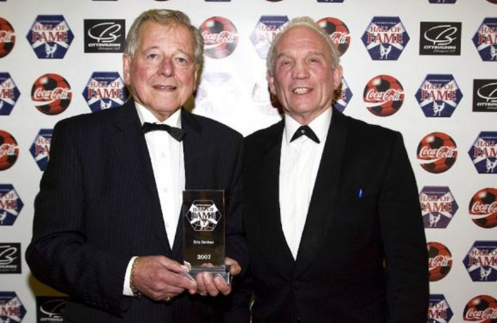 Image: Alan McRae pays tribute to Eric Caldow [Migrated]