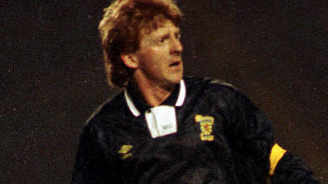 Image: 1992: Captain Strachan leads Scotland to victory [Migrated]