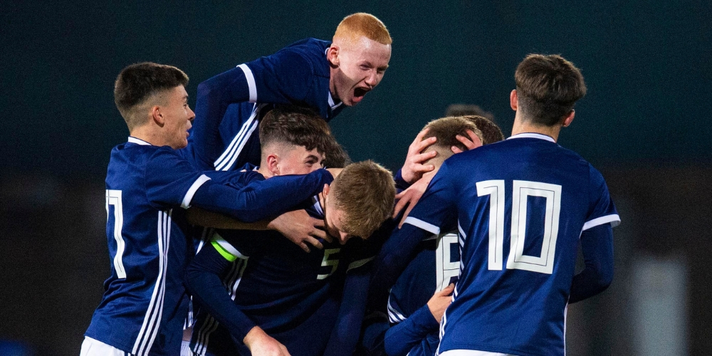 Image: Under-17s start qualification with win over Armenia [Migrated]