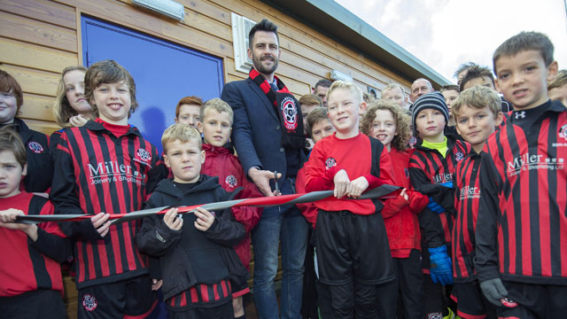 Image: Saints star launches Giffnock's eco-friendly pavilion [Migrated]