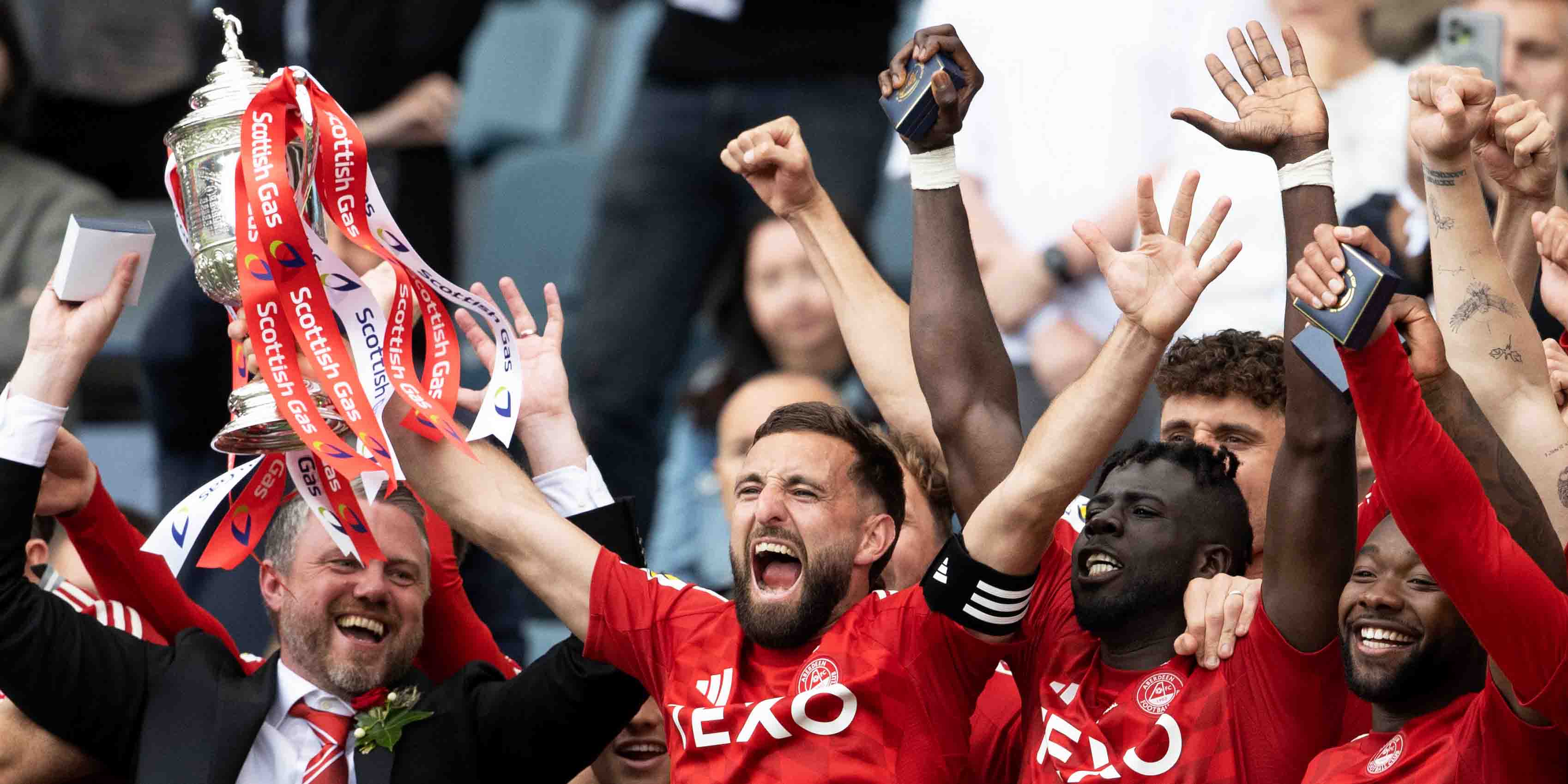 Image: Mitov Penalty Heroics see Dons Lift Scottish Cup for first time since 1990 [Migrated]