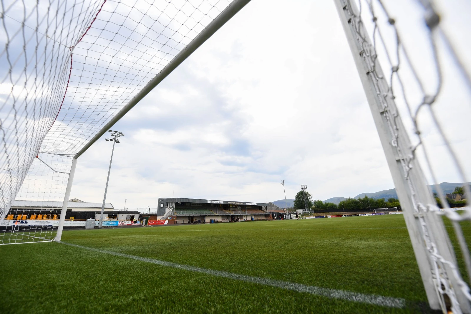 Image: Aberdeen and Hearts go head-to-head on three fronts in Club Academy Scotland League Cup Final