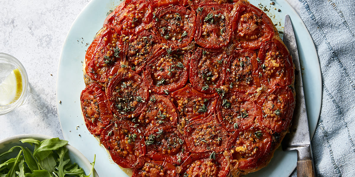 Tomato, onion & goat’s cheese tarte tatin 