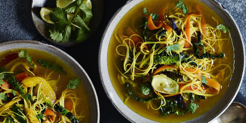 Golden vegetable noodle soup
