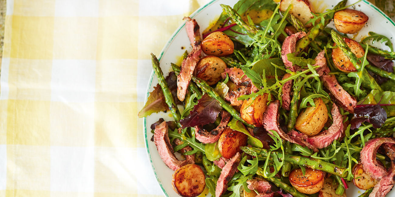 Seared steak salad