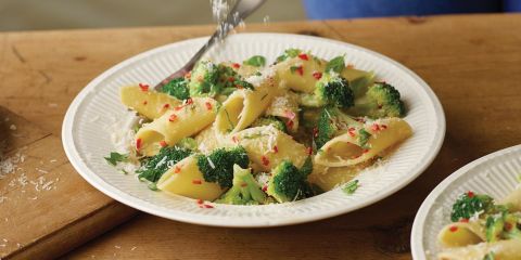 Pasta with broccoli and chilli