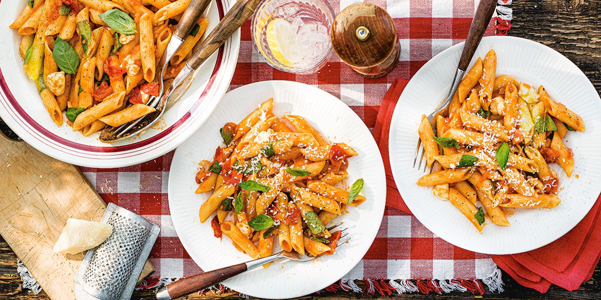 One-pan caprese pasta